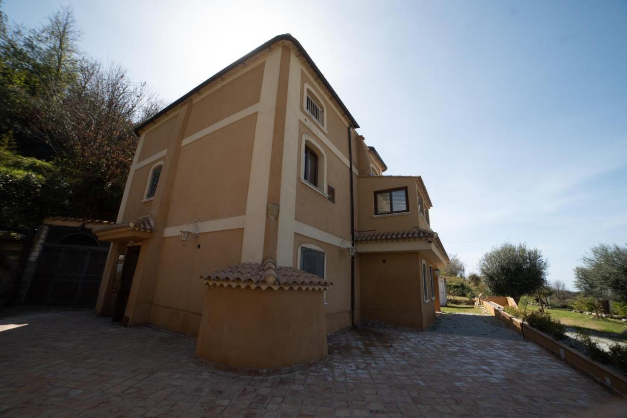 Gasponi Villa Con Piscina Privata A 2 Kilometri Da Tropea מראה חיצוני תמונה